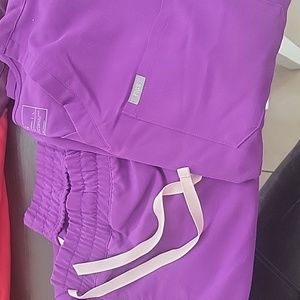 Womens Figs scrub set